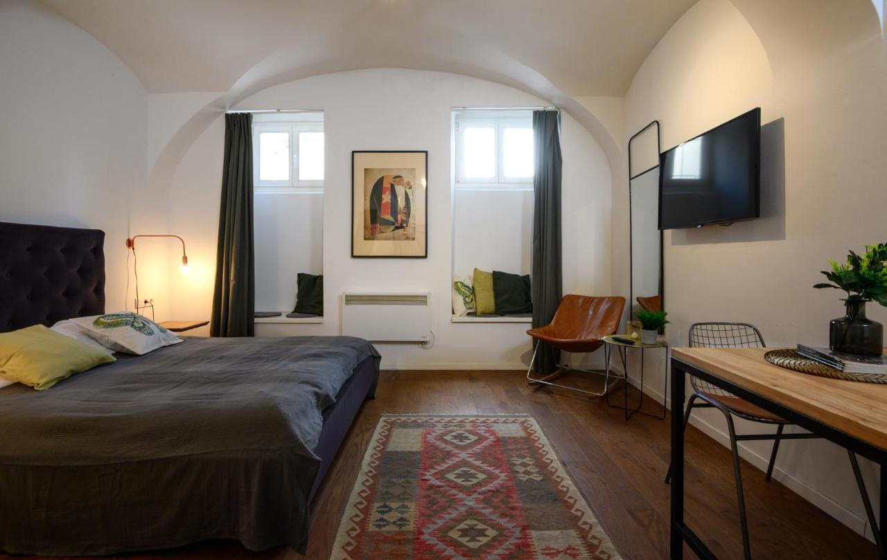 Swanky Old Town Apartment Zagreb Dış mekan fotoğraf