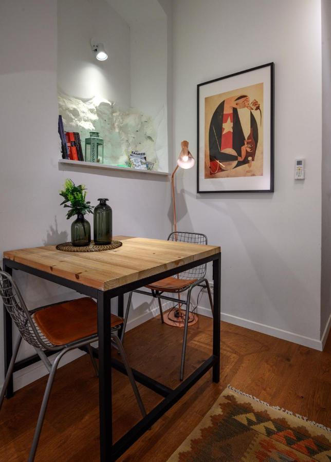 Swanky Old Town Apartment Zagreb Dış mekan fotoğraf